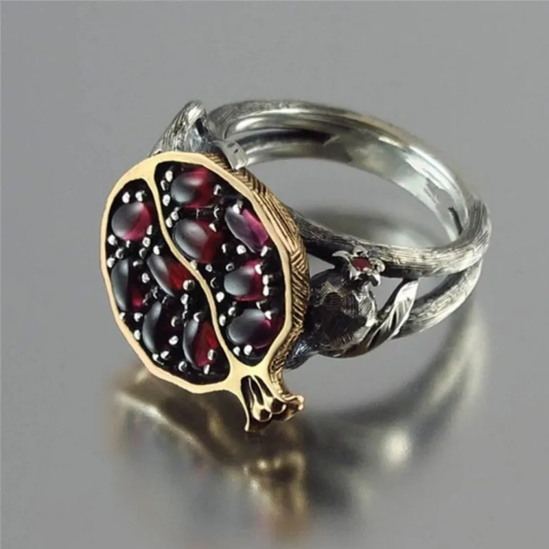 Vintage Round Gold Natural Red Garnet Ring Crystal Rhinestone Stone Leaf bague Pomegranate Jewelry Statement Rings for Women