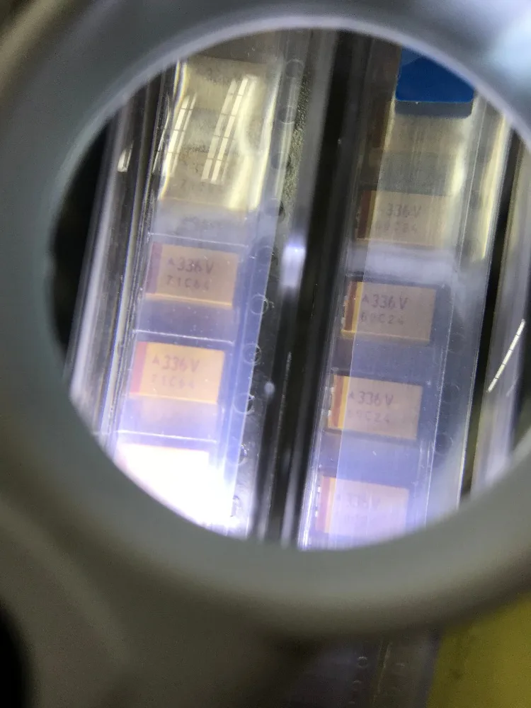 جديد الأصلي 7343 التصحيح التنتالوم مكثف 33 فائق التوهج 35 فولت D 336 فولت TAJD336K035RNJ