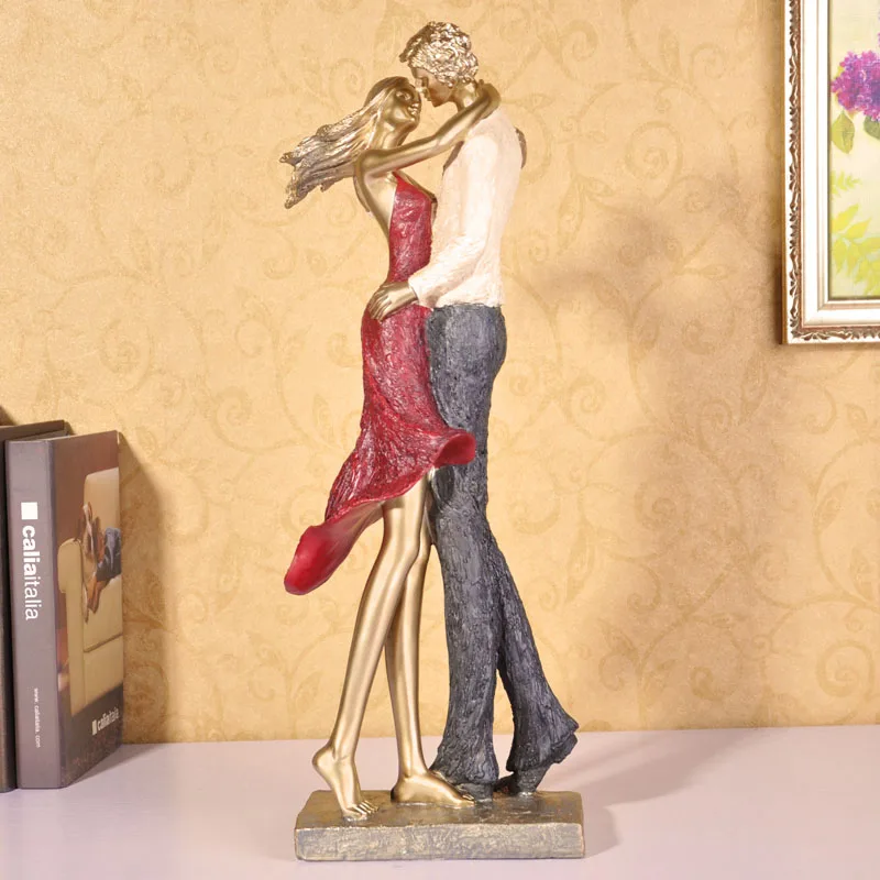 Lovers, resin crafts, character decoration, wedding figure, creative Home Furnishing, send a close friend, wedding gifts