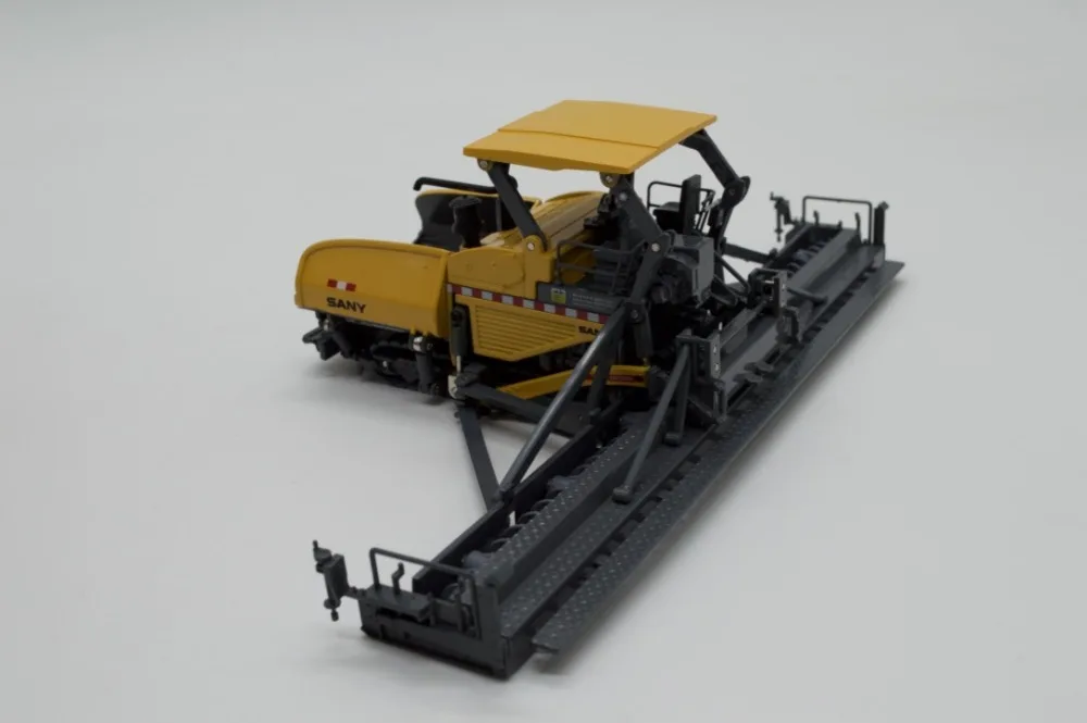 Alloy Toy Model Gift 1:50 Scale SANY Asphalt Paver Engineering Machinery Vehicles DieCast Toy Model for Collection Decoration