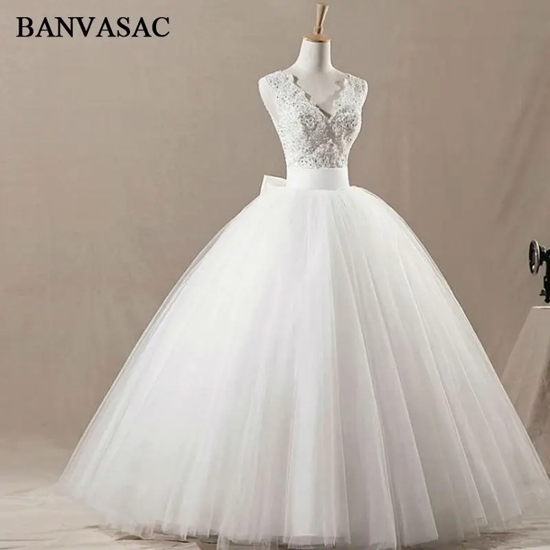 BANVASAC 2017 New Elegant Bowknot V Neck Wedding Dresses Sleeveless Satin Luxury Crystals Bridal Ball Gowns