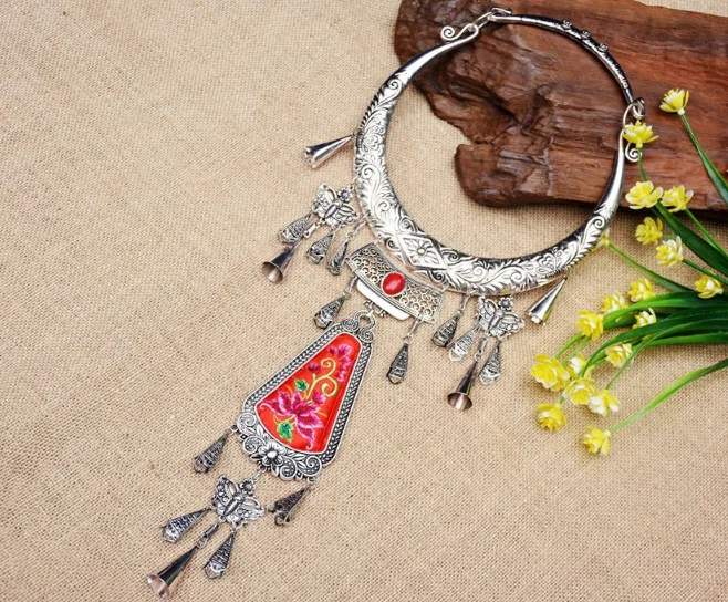 Limited Version Ethnic Fashion Vintage Embroidery Sweater Necklace Exaggerated Torque Miao Silver Unique Stage Show Necklace