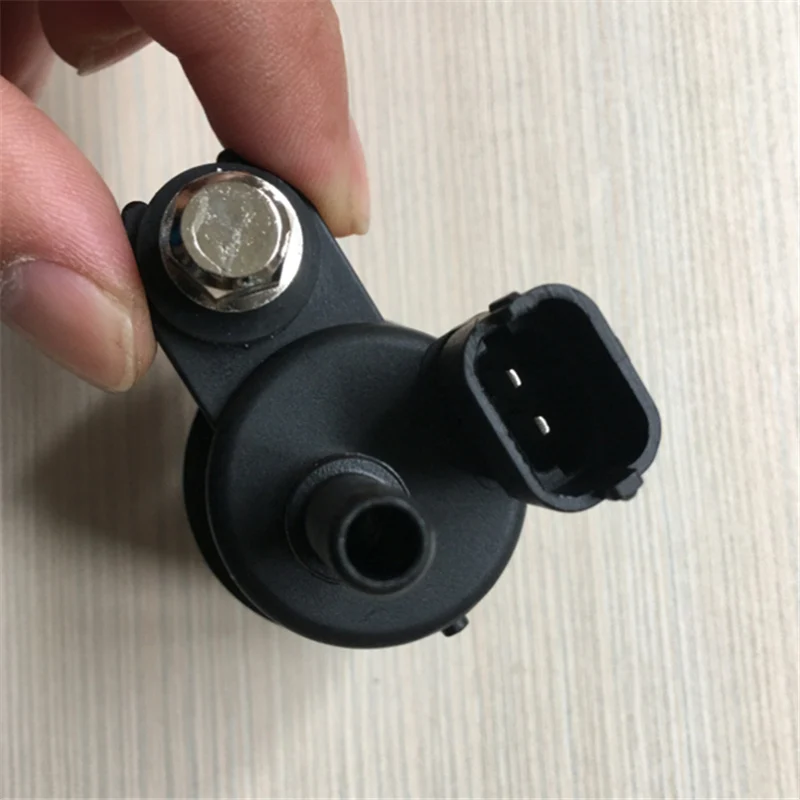 12610560 12690512 Carbon canister solenoid valve Fit For 3.0L 3.6L 214-2137 55593172