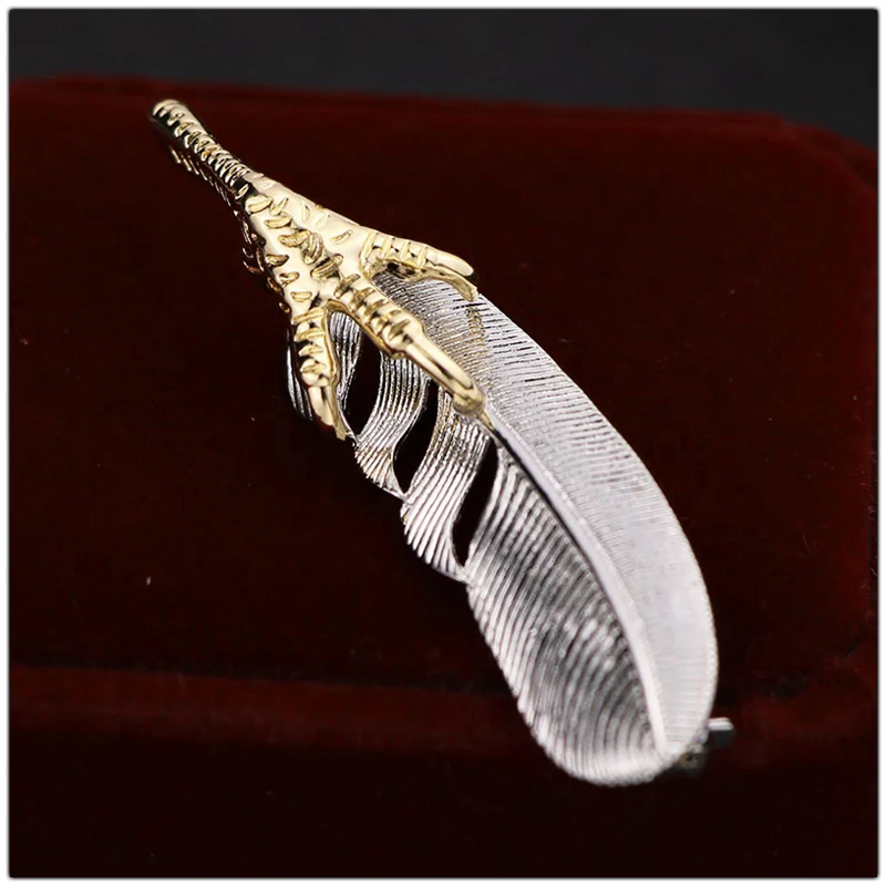 Retro Silver color Feather Brooch Pins Men Badge Fashion Ornaments Vintage Gold color Hawk Claw Metal Brooches Women Accessories