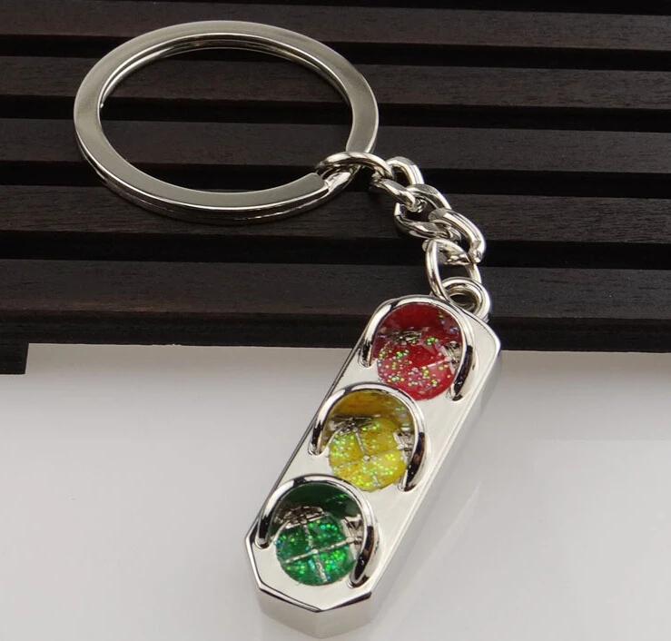 Hot Sale Luxury metal Metal Keychain Car Key Chain Key Ring Traffic Light Mini chain pendant For Man Women Gift wholesale 17287