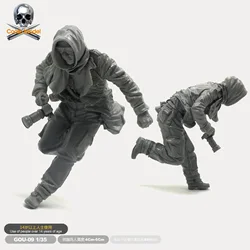 1/35 Resin Figure Soldier Model Kits  Iraqi Field Journalist Gou-09
