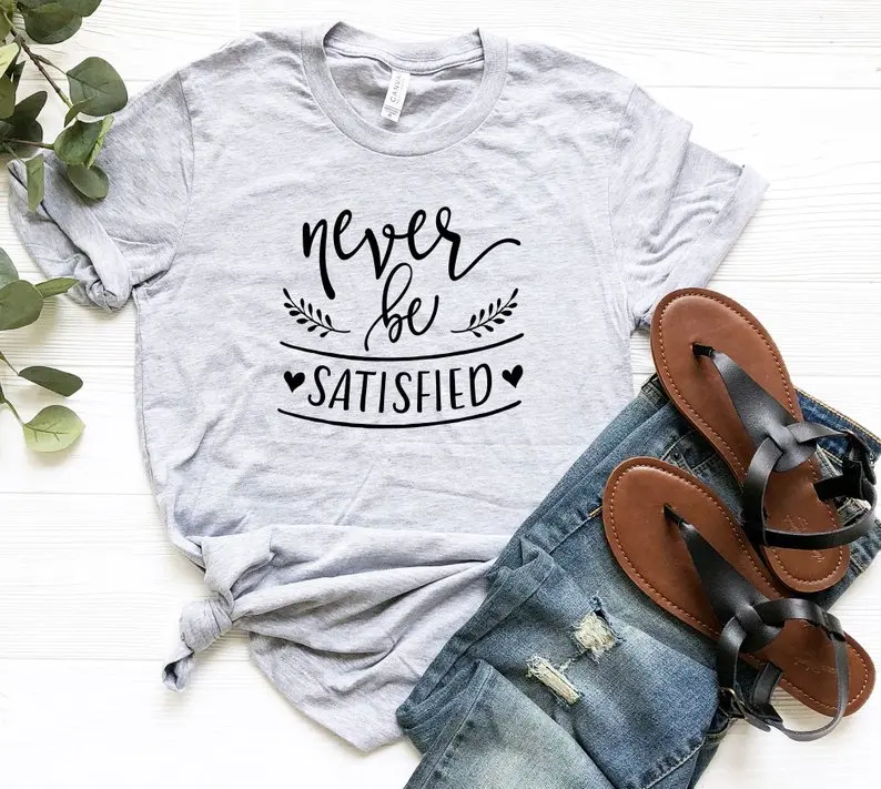 Skuggnas nueva llegada nunca se satisfecho Tumblr camiseta gráfica regalo de novia para su regalo de belleza camisetas de mujer Envío Directo