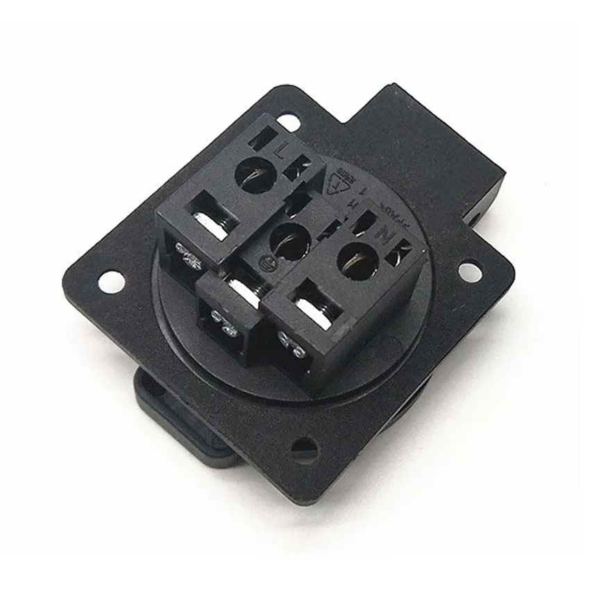 Black 20A Multifunction 2P+E Waterproof Brazil Outdoor Industry AC Power Panel Socket Wiring Charge Receptacle Outlet 50*50mm