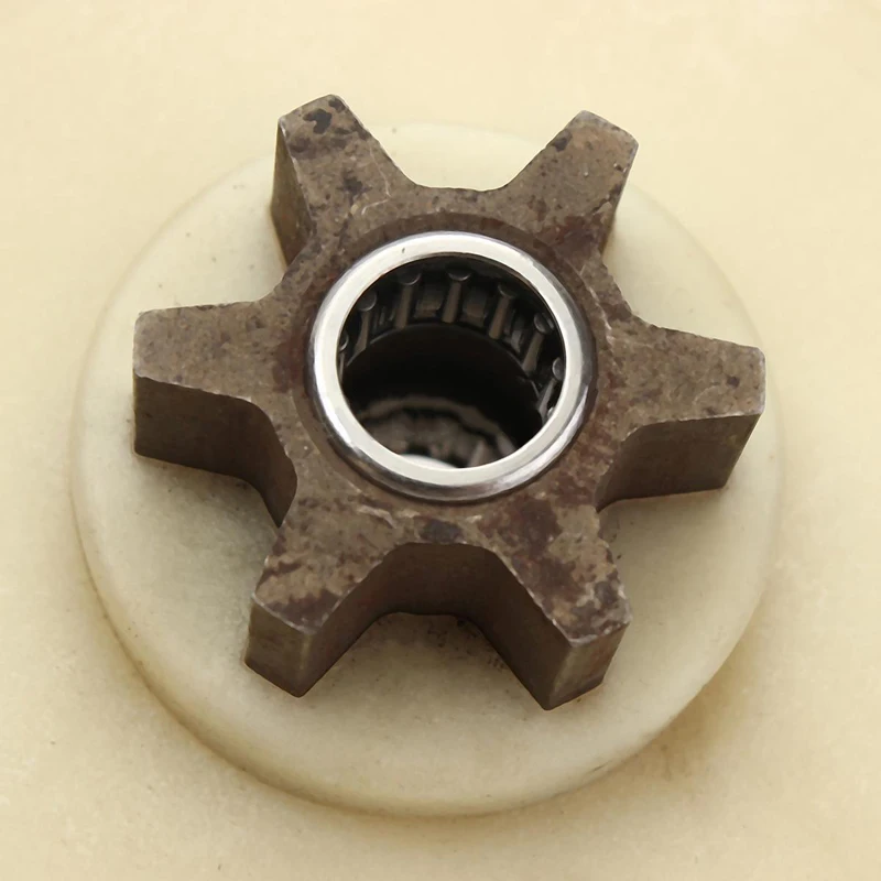 New White Plastic Electric Chainsaw Drive Sprocket Inner Gear for 302855 6228-210104 Accessories