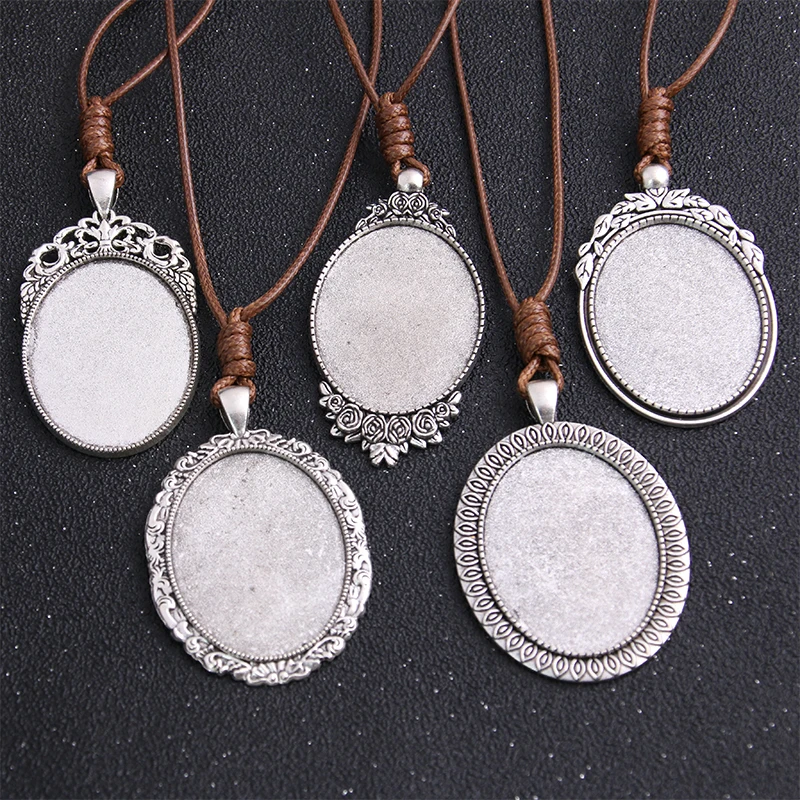 1pcs Zinc Alloy Antique   30*40mm Oval Cabochon Settings Blank Cameo Pendant Base Tray With Leather Cord For Jewelry Making