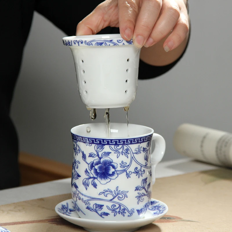 Jingdezhen-Ceramic Dragon Pattern Mug, Band Filter, Covered for Office Meeting, Personal Cup, Home Tea Equipment