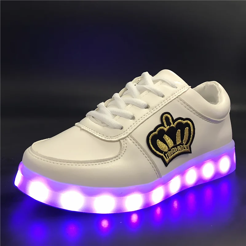 7ipupas 2018 New Fashion Boy&Girl Light Up Shoes Glowing Feminino Baskets Light Sole Children Led Slippers Luminous Sneakers