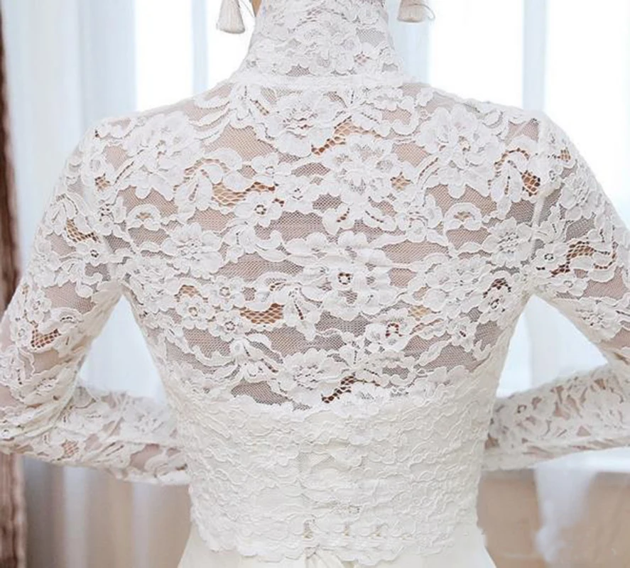 New 3/4 Sleeves Bridal Lace Appliques High Neck Jacket Wraps White Ivory Long Sleeve Buttons Accessories Custom Wedding Jackets