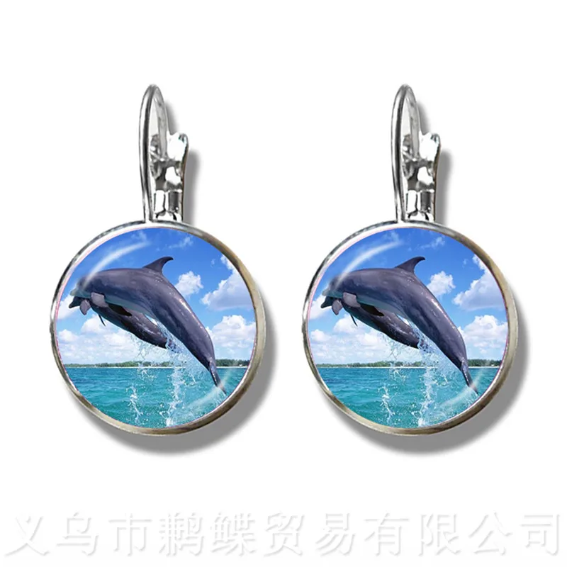 Beautiful Dolphin Pattern Earrings Trendy Round Glass Mermaid 16mm Glass Dome Silver Plated Beautiful Stud Ear For Girls