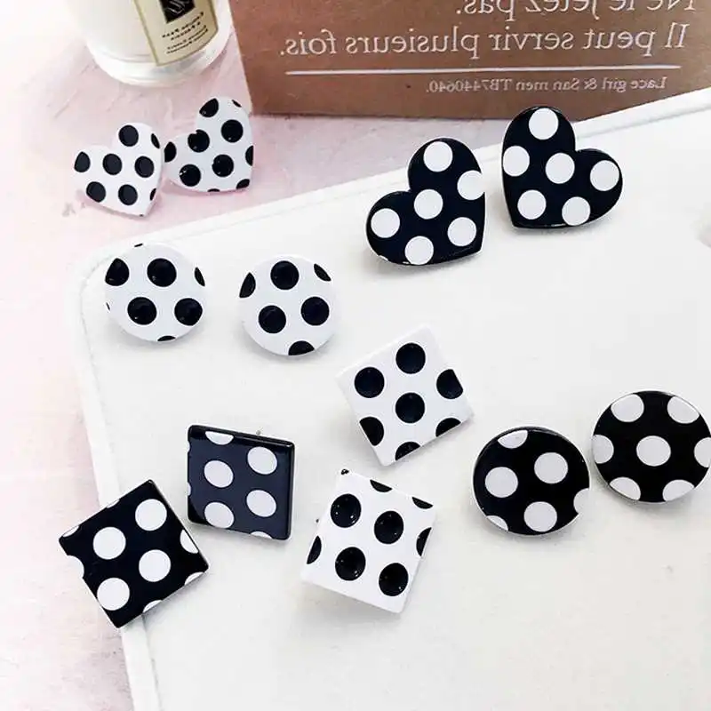 Classic Polka Dot Earring Geometric Round Square Heart Stud Earrings for Women Cute Korean Style Acrylic Earings Fashion Jewelry