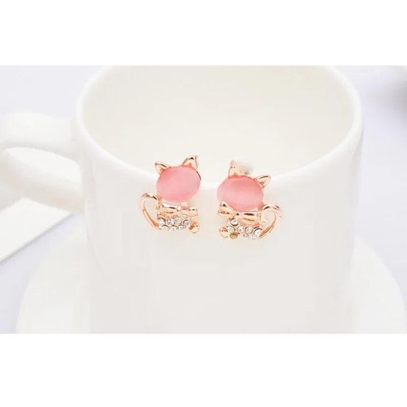 Grace Jun Korea Style Fashion Rhinestone Opal Small Cat Clip on Earrings for Girls Party Wedding Luxury Without Pierced Earrings