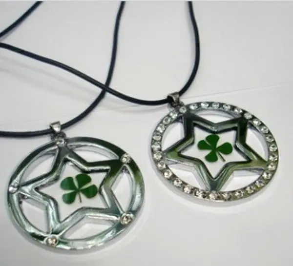 

FREE SHIPPING 20 pcs real shamrock clover star design real four leaf clover pendant specimen