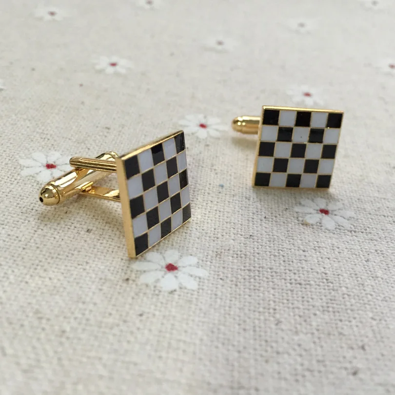 Masonic Black White Checkered Rug Floor Brooch Pistal Wrench Lapel Pin Freemason Mosaic Pavement Badge Wreath Double Pillars