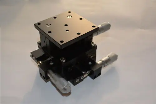 Imagem -02 - Xyz-eixo Aparar Estação Plataforma de Deslocamento Manual Linear Stage Deslizante Tabela Xyz125lm2 147n Trilho Transversal Duplo 125x125 mm