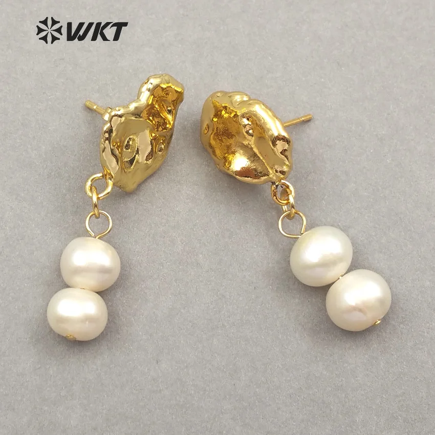 WT-E451 Gold Dipped Natural Freshwater Pearl Double Tiny Round Shape Pearl Inlay Earring Delicate Classic Pearl Women Earring