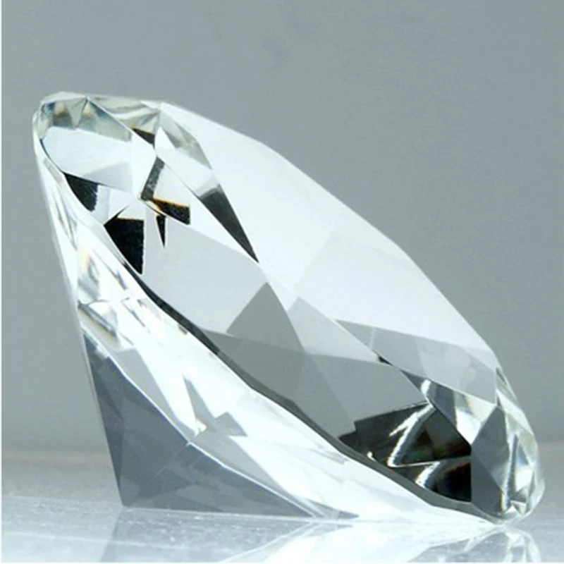 

200mm Handmade Diamond Shaped Crystal Glass Art Collection Folk Crystal Gifts