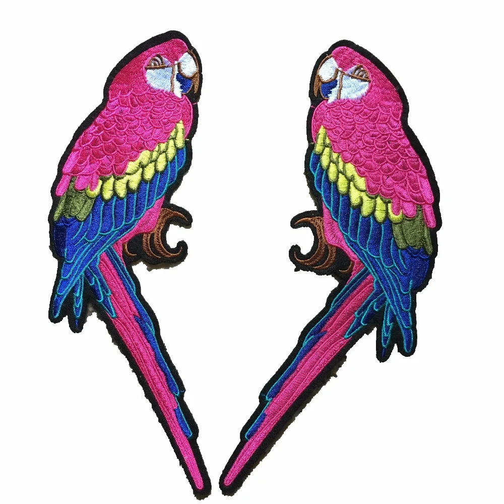 1 Pairs/lot Embroidered Parrot RED Bird Patches Iron on Embroidery Appilues Vintage Appliqued Embroidery DIY Garment Accessories