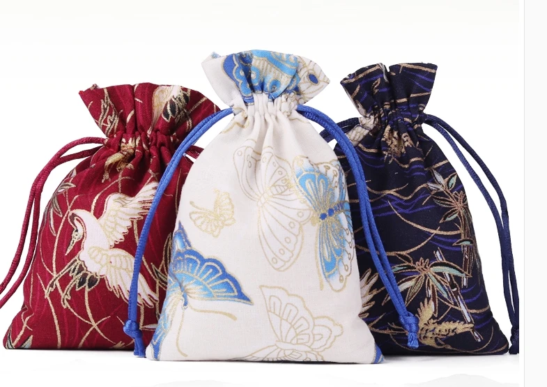 

50pcs Crane Butterfly Cute Small Drawstring Gift Pouches Wholesale Cotton Linen Jewelry Packaging Wedding Party Favor bags