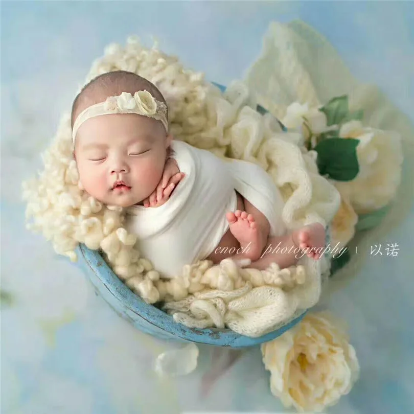 Curly Round Felted Blanket Felted Newborn Props for photoshot Baby Wooden basket stuffer Fillers