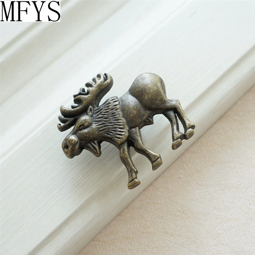 Vintage Handles for Cabinets and Drawers Elk Shape Furniture Handle Antique Bronze Drawer Dresser Pulls Cupboard Wardrobe Knobs