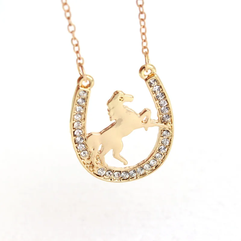 hzew new running horse and Horseshoe pendant necklace