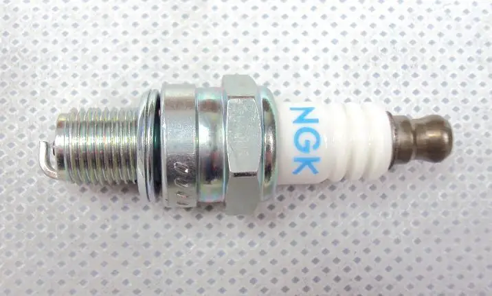 NGK CMR7H High Energy Ignition Value Spark Plug For 2-stroke Gasoline Engine Fits LOSI 5IVE-T DBXL KM ROVAN BAJA 5B 5T