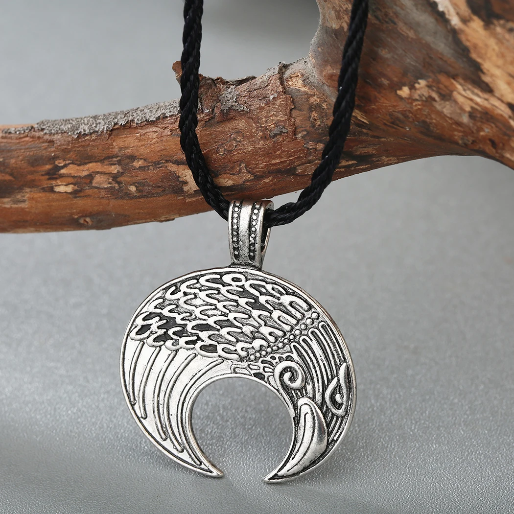 Kinitial Viking Lunula Pendant Necklace Amulet Trendy Crescent Moon Norse Slavic Pagan Raven Necklace Jewelry