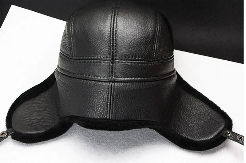 RY918 TOP 2023 Winter Genuine Leather Black Bomber Hat Male Fleece Faxu Fur Inside Head Warm Caps Motocycle Chapeau Russian Hat