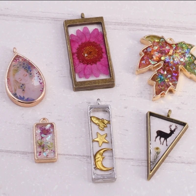 10Pc Assorted Geometric Hollow Pressed Flower Frame Pendant Resin Jewelry Making