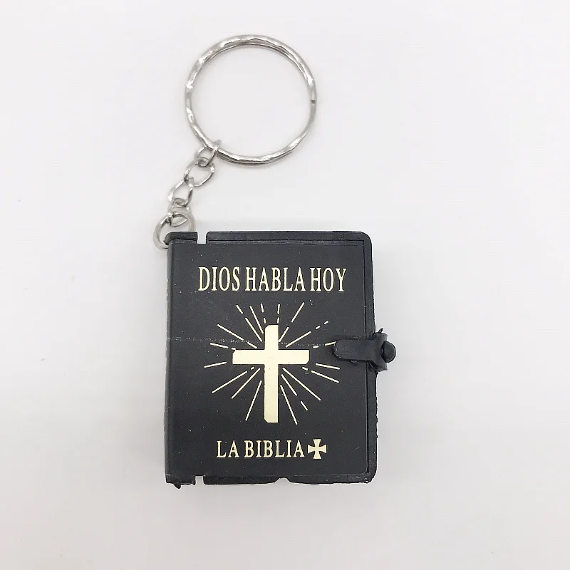 Small Bibles Key Chains for Keepsakes  Black Cover Plastic  Mini Key Chain Spanish Holy Bible Christening Baptism Party favor