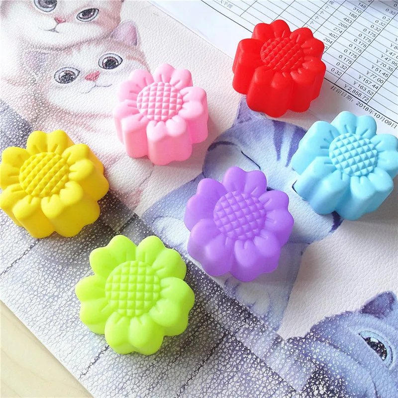 20 pcs/lot 3cm 5cm Silicone cake mold Daisy silicone chocolate mold flowers cupcake liners DIY Kitchen baking tools