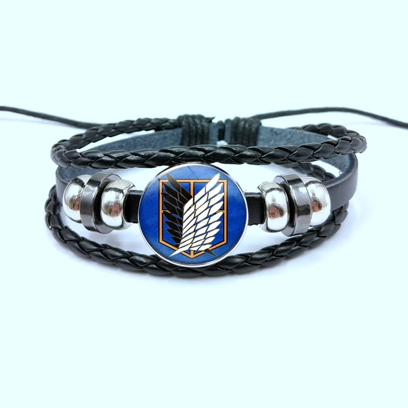 Attack Pelle: Scopri il Bracciale Levi Ackerman per Cosplayer e Appassionati di Anime