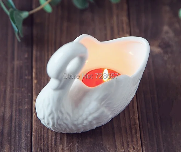 Classical Ceramics Swan Candle Holder Decorative Porcelain Cygnet Miniature Flower Pot Home Ornament Art and Craft Accessories