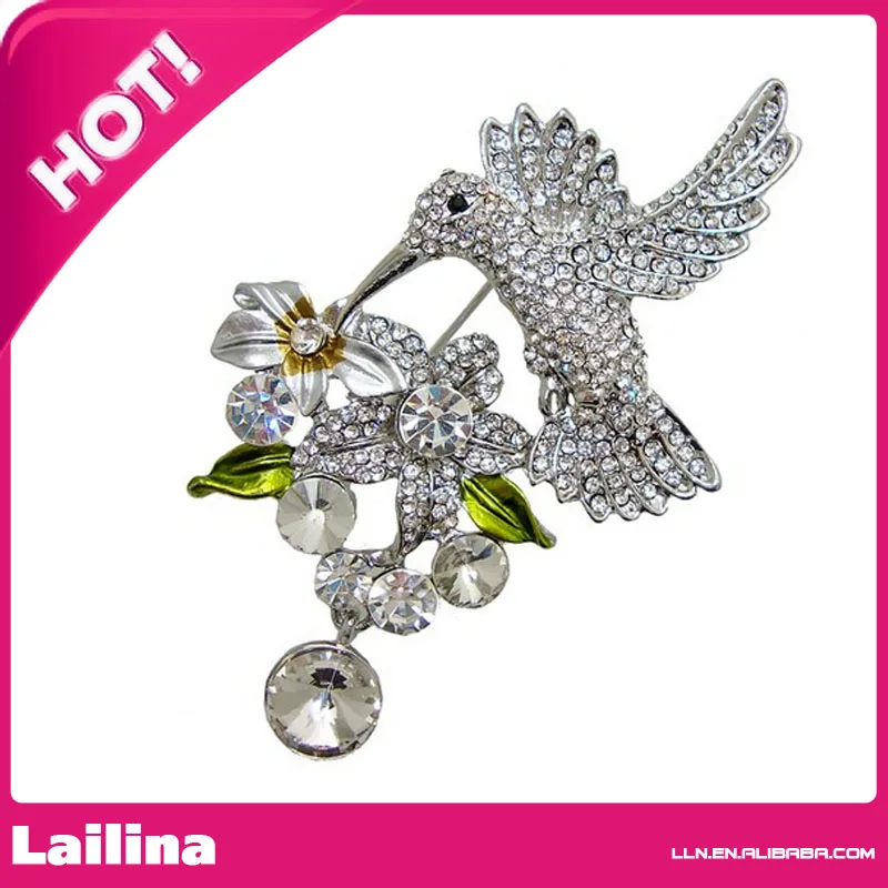 

2.95" Pretty Wings Hummingbird Flower Cluster Crystal Bird Brooch Pin ( Clear Rhinestone )