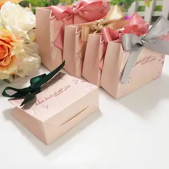 24PCS 새로운 골드 스탬핑 핸드백 사탕 상자 웨딩 설탕 가방 고급 선물 반환 종이 가방 신부 샤워 호의 포장