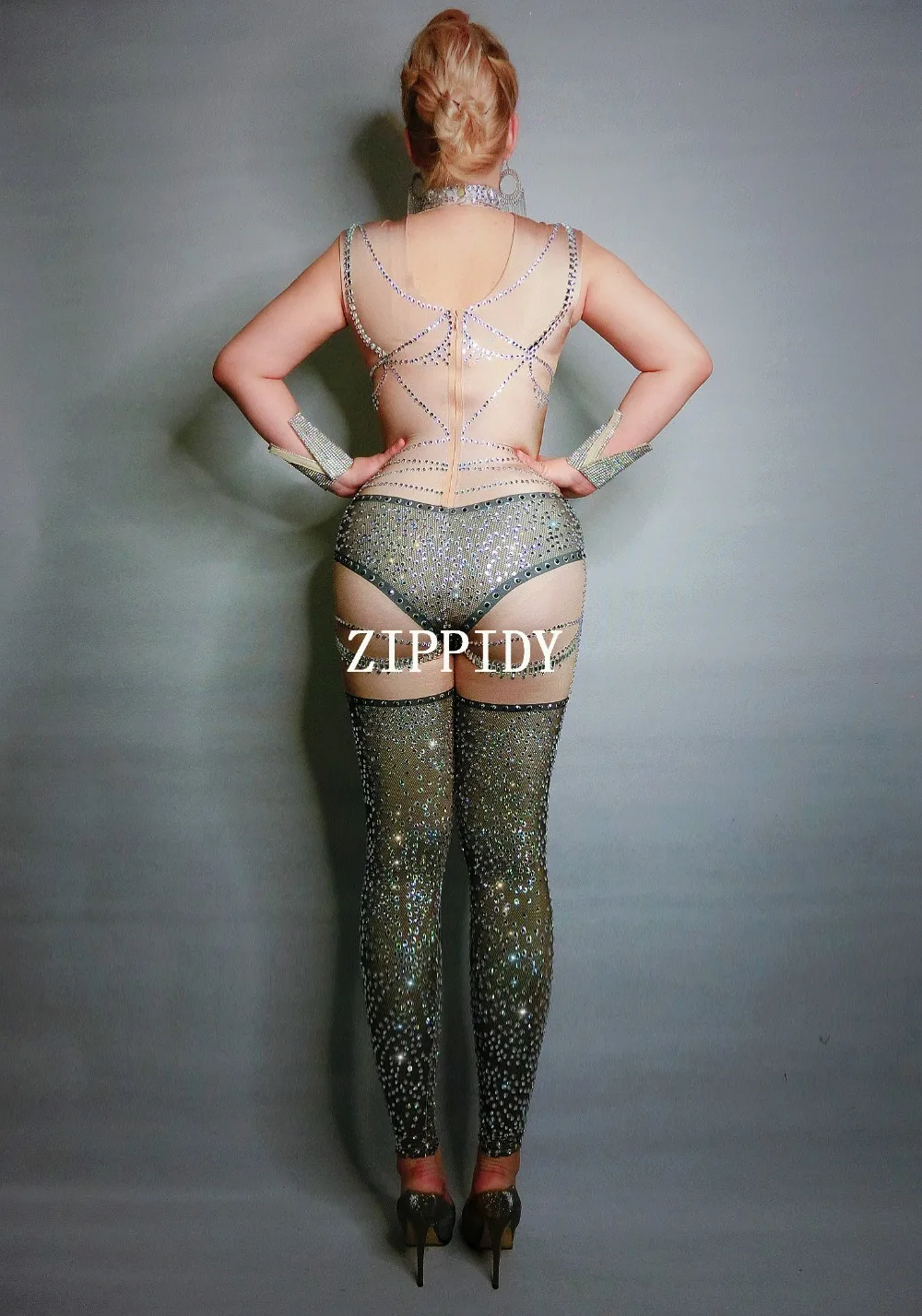 2019 Nuovo Sexy Nude Strass Sexy Della Tuta Senza Maniche Danza Tuta Costume Femminile Locale Notturno delle Donne di Promenade Show Sul Palco Vestito