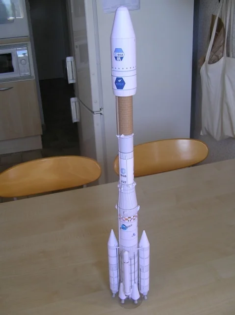 High quality The European Ariane 4 rocket Paper Model Kit