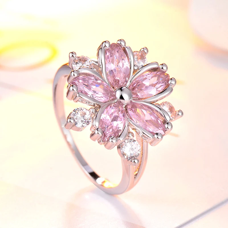 Eleganckie modne pierścionki zaręczynowe Sakura Princess dla biżuterii panny młodej Romantyczne pierścionki damskie z cyrkonią w kształcie kwiatu wiśni