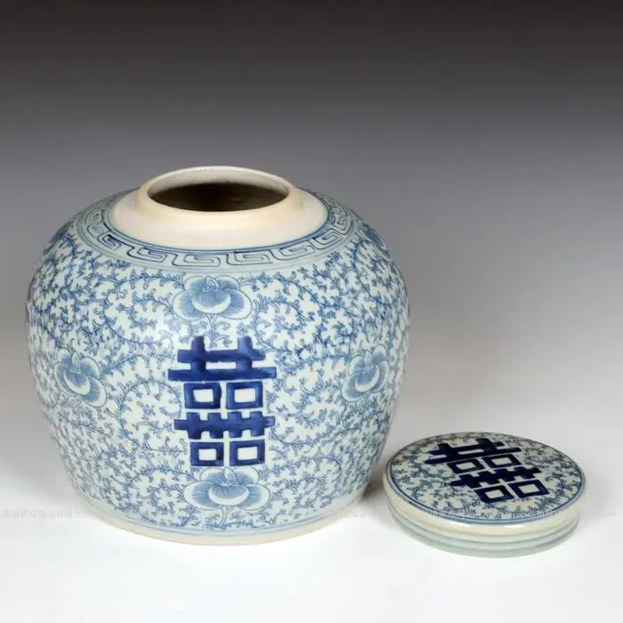 Jingdezhen ceramic temple jar Antique Porcelain blue and white antique chinese porcelain jar