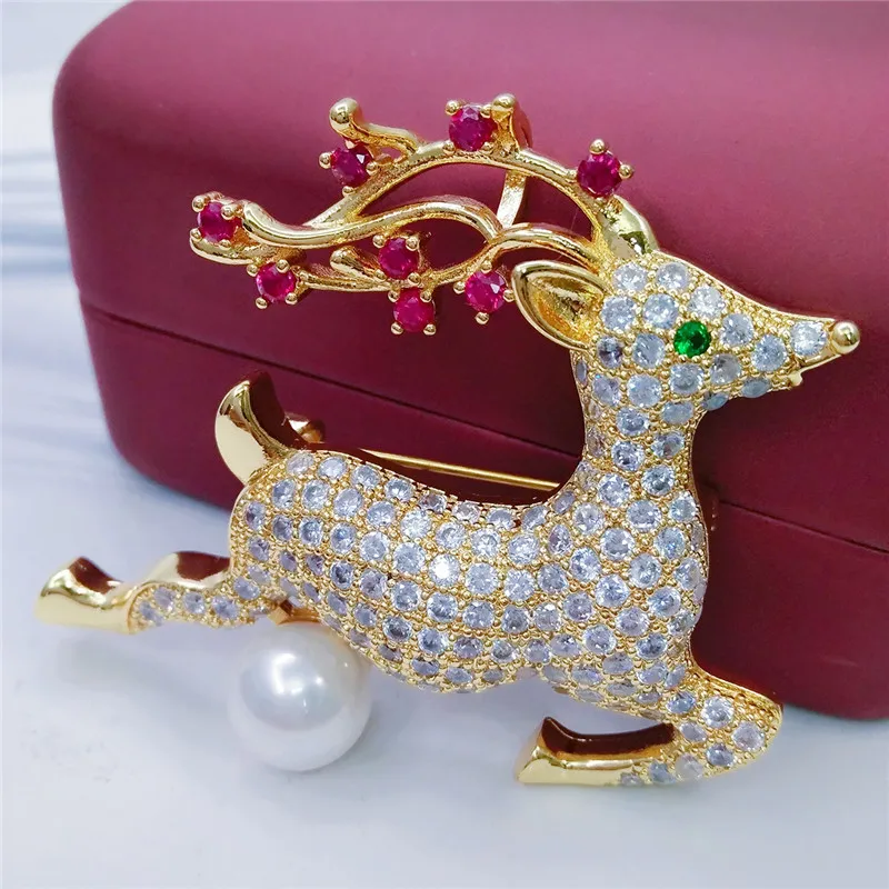 

Reindeer Pearl Brooch Pins Shining Cubic Zirconia Brooches for Women Lucky Deer Brooch Pins Clip Buckle Bijoux Christmas Gifts