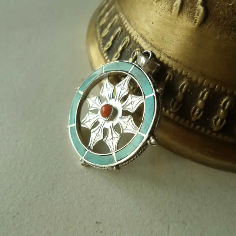 Tibetan Mandala Kingkong Wheel Amulets 925 Silver Inlaid Turquoise Pendants Nepal Handmade Vintage Jewelry T9152