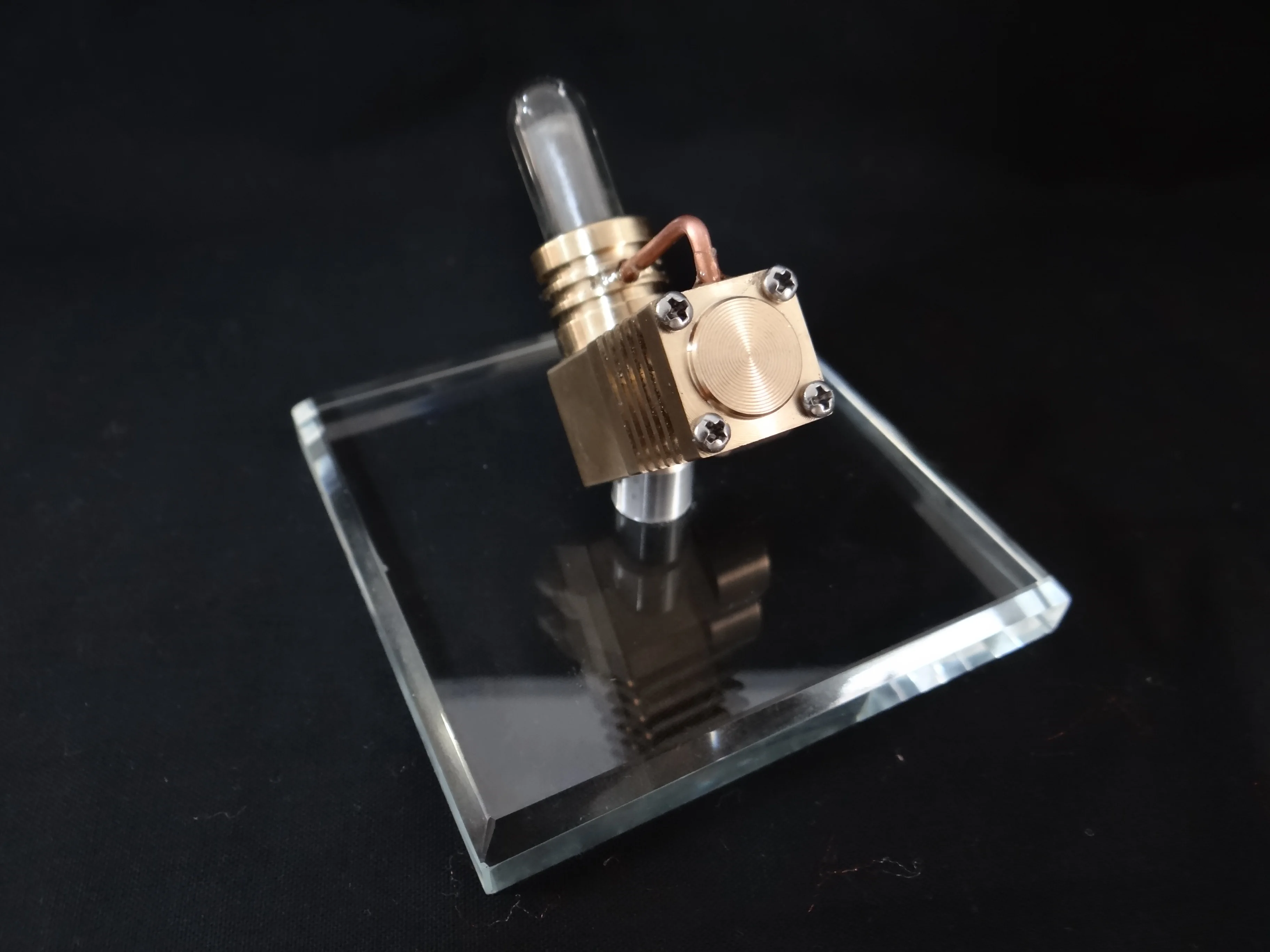 mini Stirling engine external combustion engine handmade micro-generator steam engine