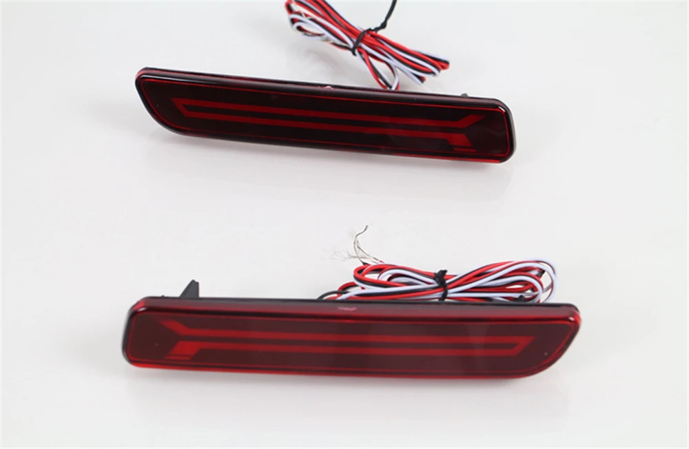 Car Flashing Led Brake Lights rear bumper lamp reflector tail lamp For Suzuki Ertiga Ciaz Vitara S-Cross SX4 Splash Car styling