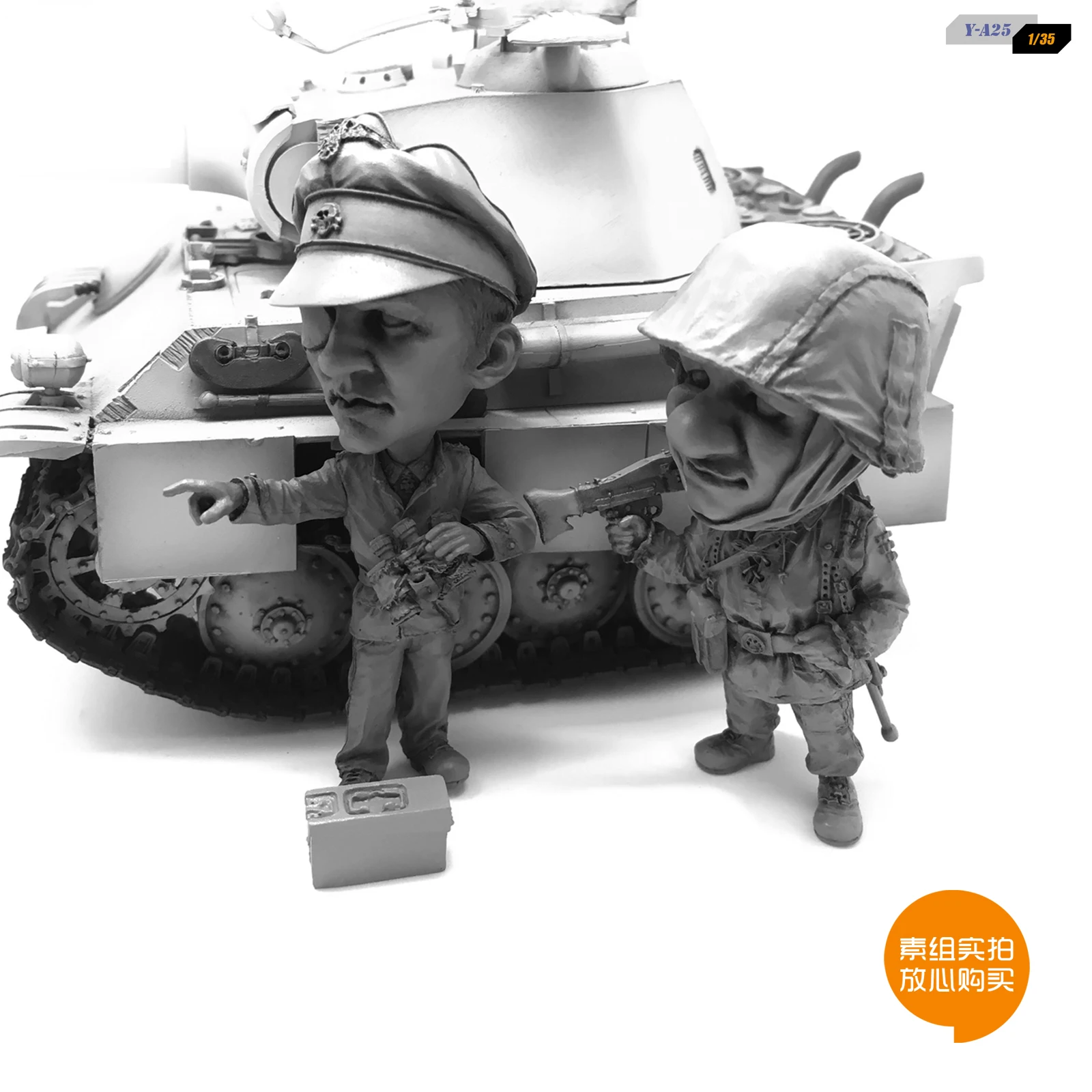 Q  Resin Kits Edition resin assembled tank plus Q version of the soldier suit self-assembled  Y-A25