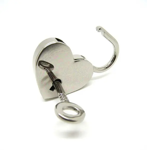 4cm x 3cm Heart Lock Key Set for Hand Bag Clutch Backpack, 4 colours